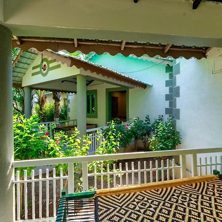 Saavaj Resort, Sasan Gir - Where Wilderness Meets Luxury Exteriör bild