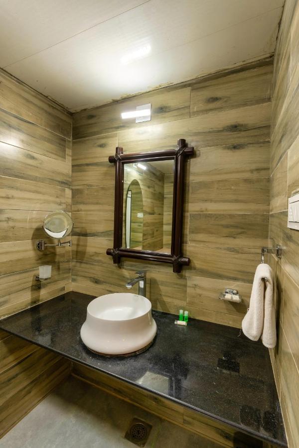 Saavaj Resort, Sasan Gir - Where Wilderness Meets Luxury Exteriör bild